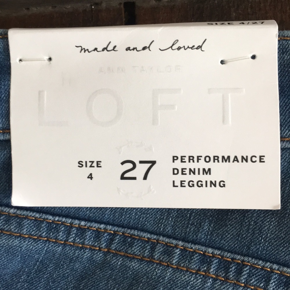 NWT!! Ann Taylor loft performance denim legging - Picture 4 of 6